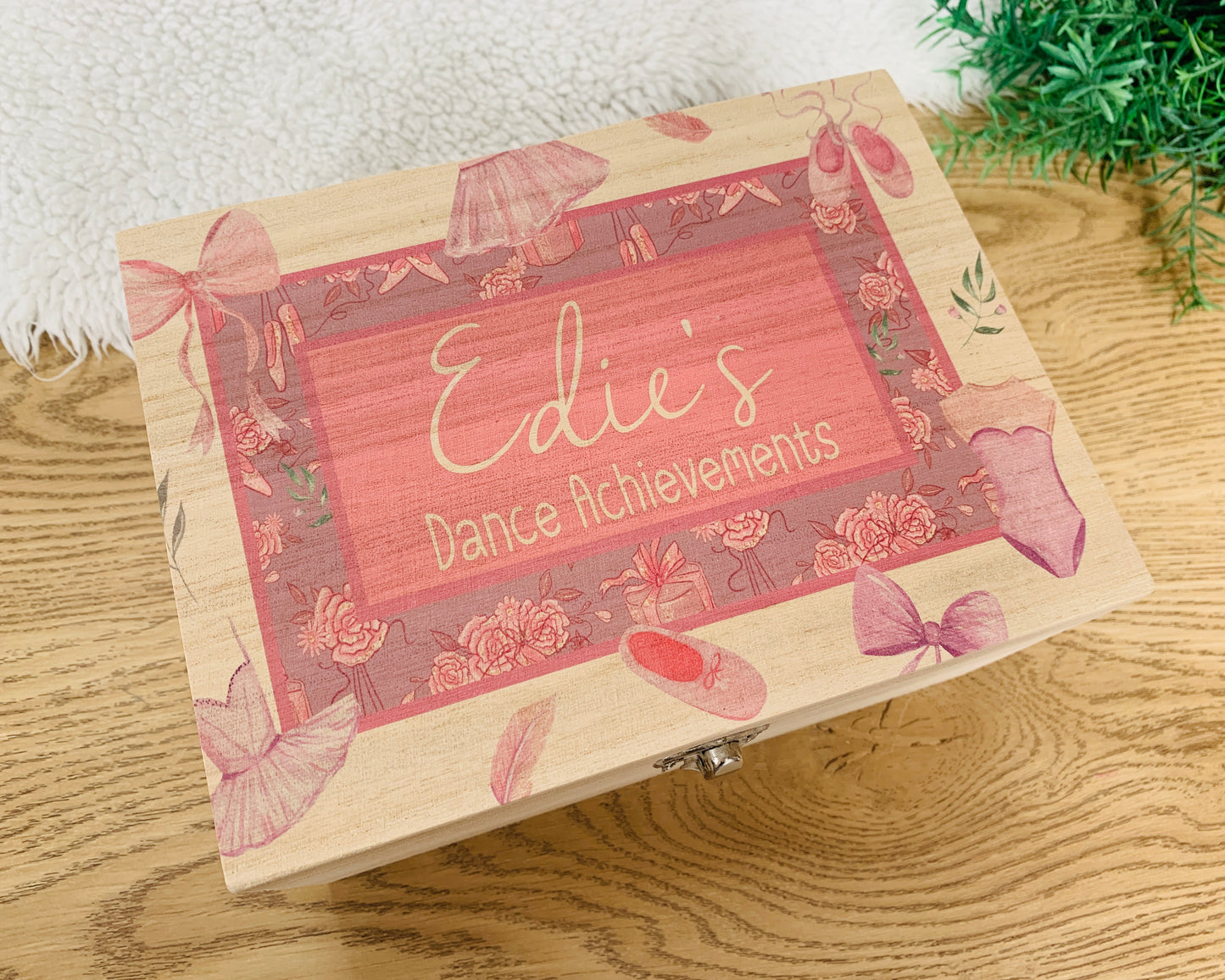 Dancing achievements memory box