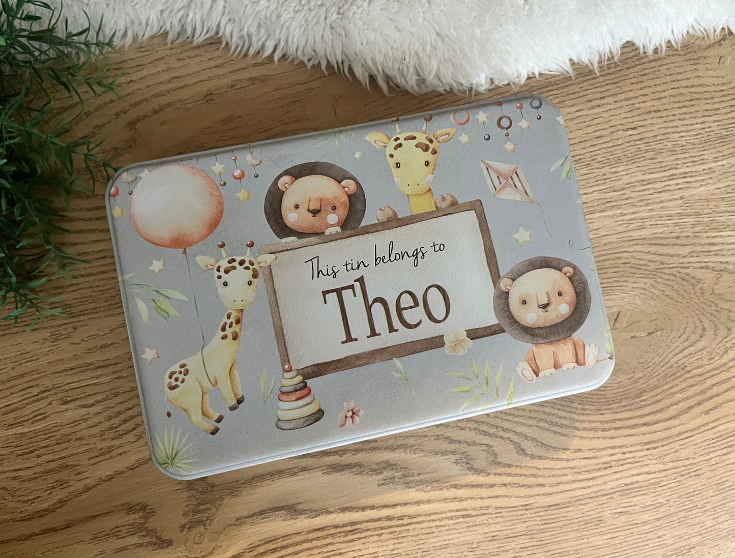 Safari animal tin
