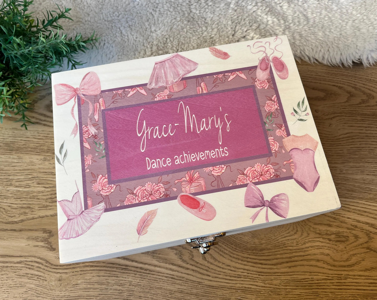 Dancing achievements memory box