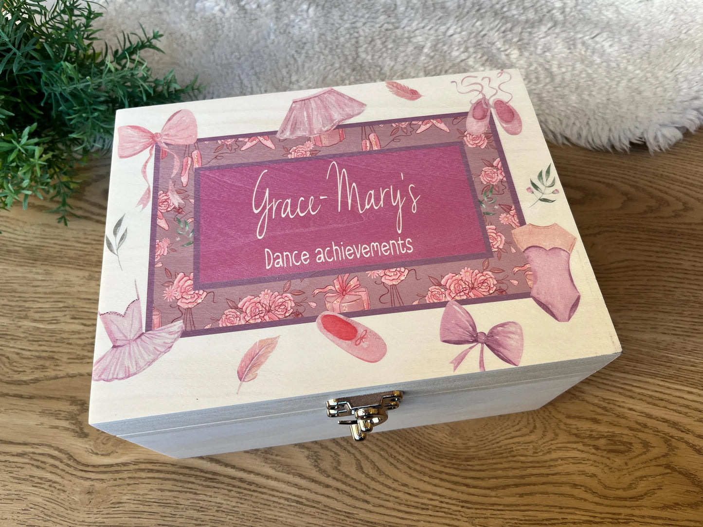Dancing achievements memory box