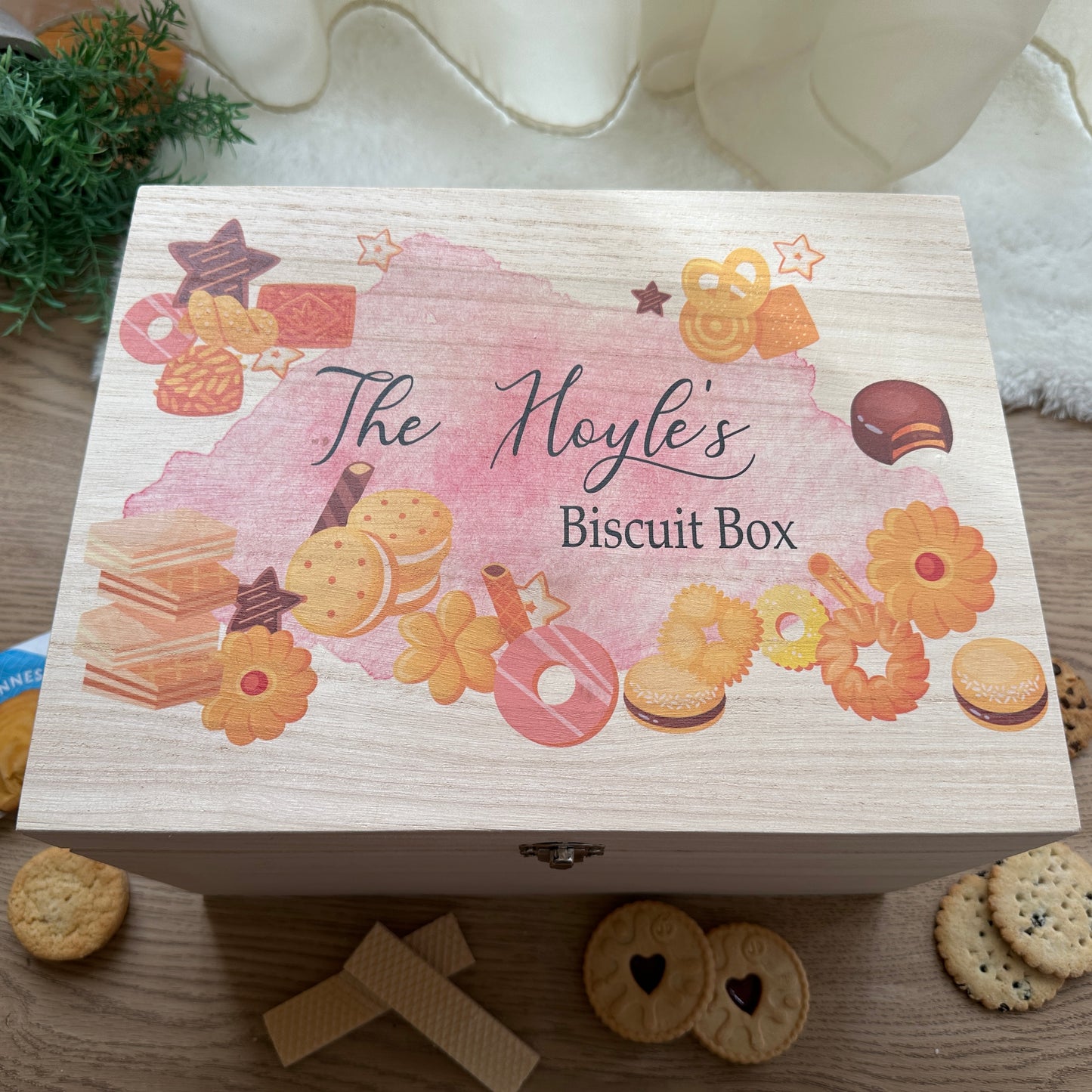 Biscuit box