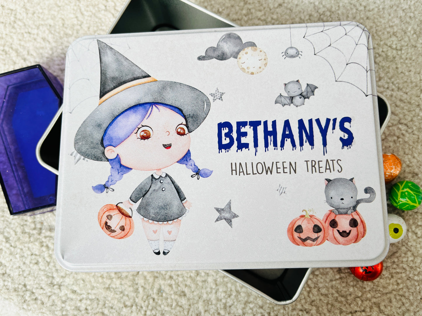 Witch Halloween tin