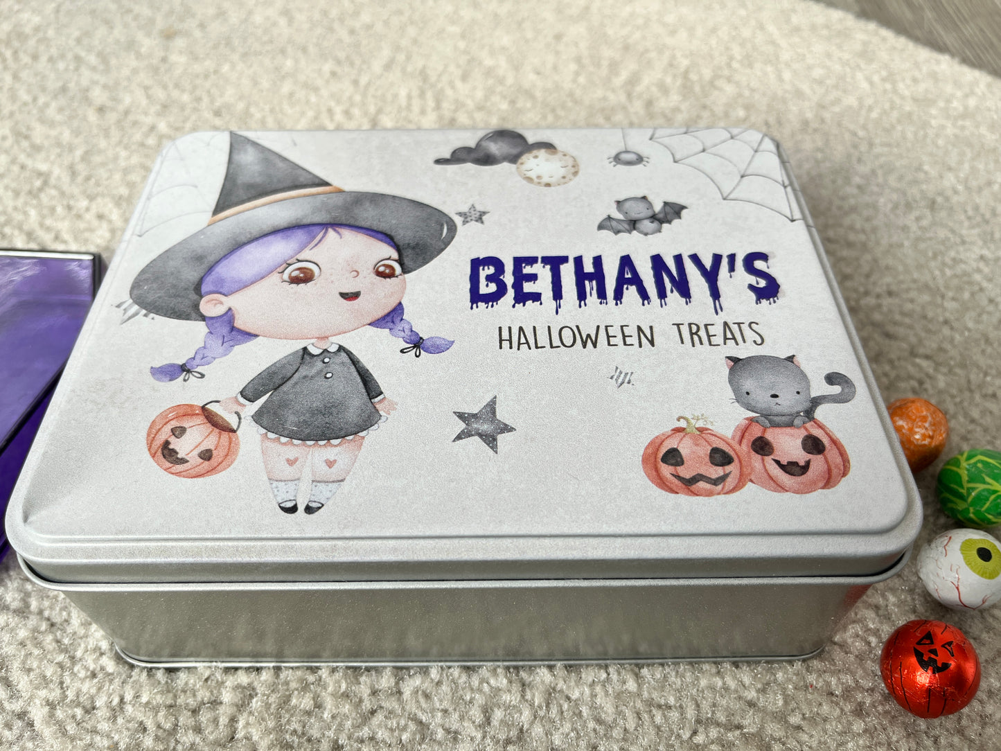 Witch Halloween tin