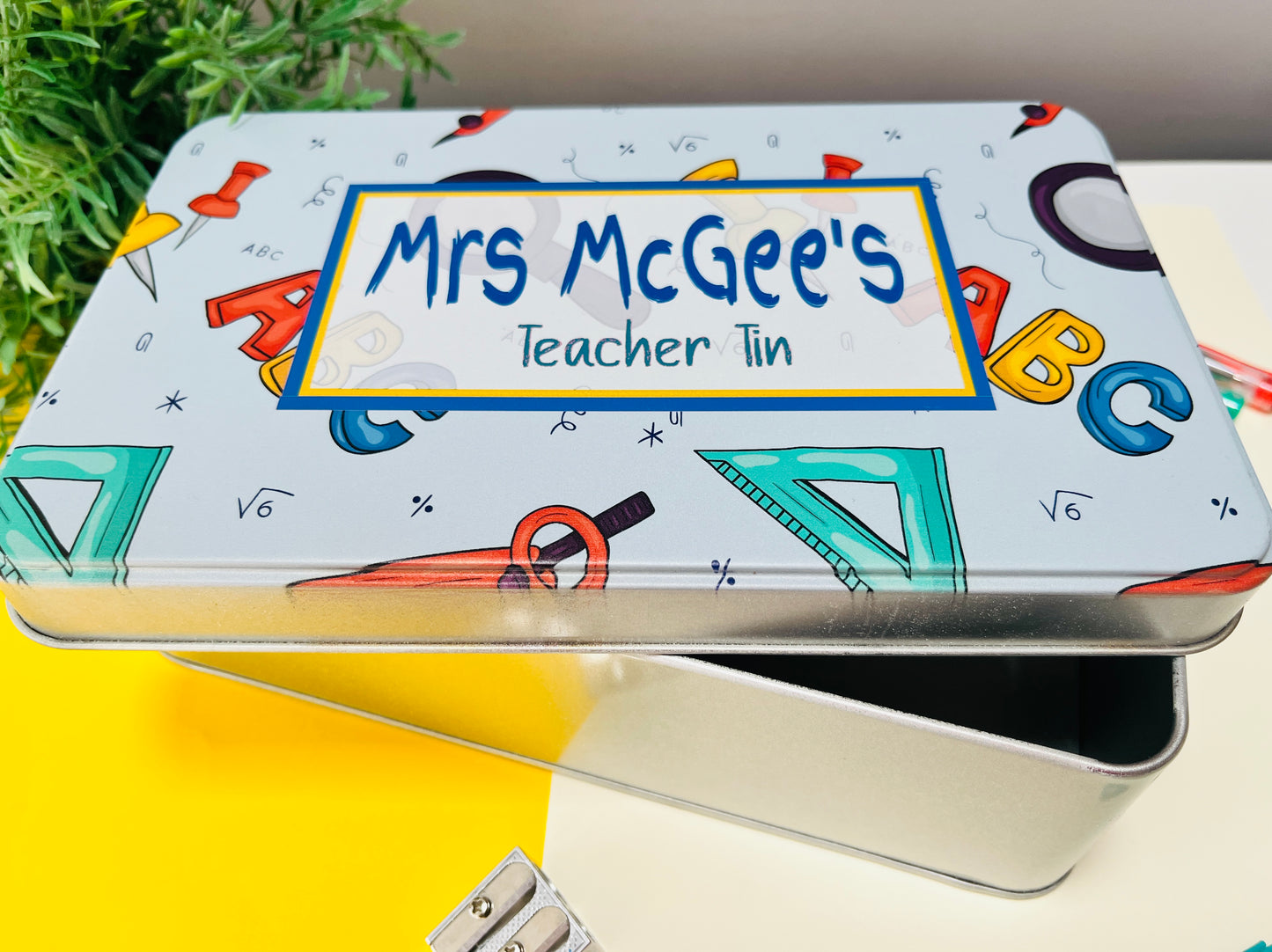 Stationary teacher tin