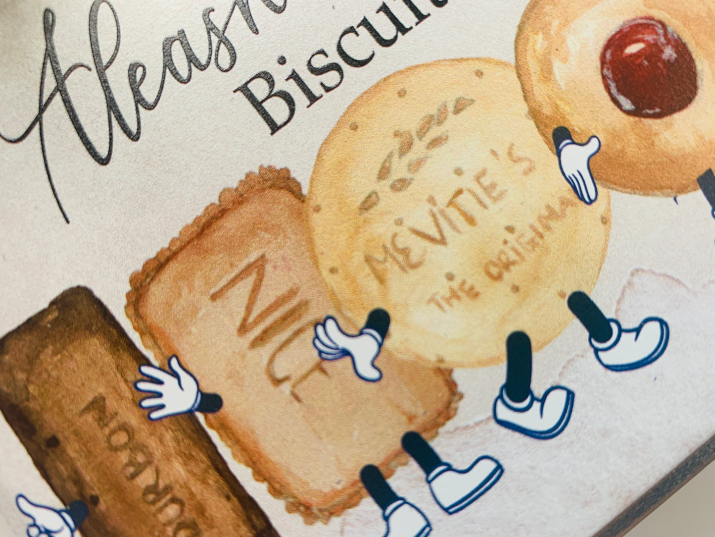 Biscuit character tin