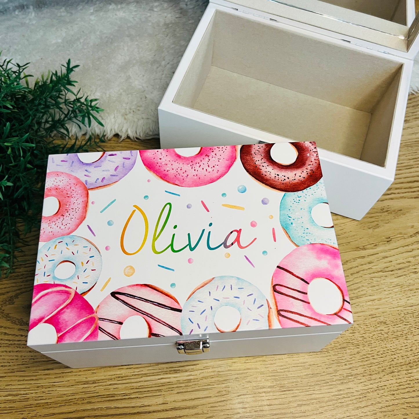 Donut luxury white jewellery box with mirror
