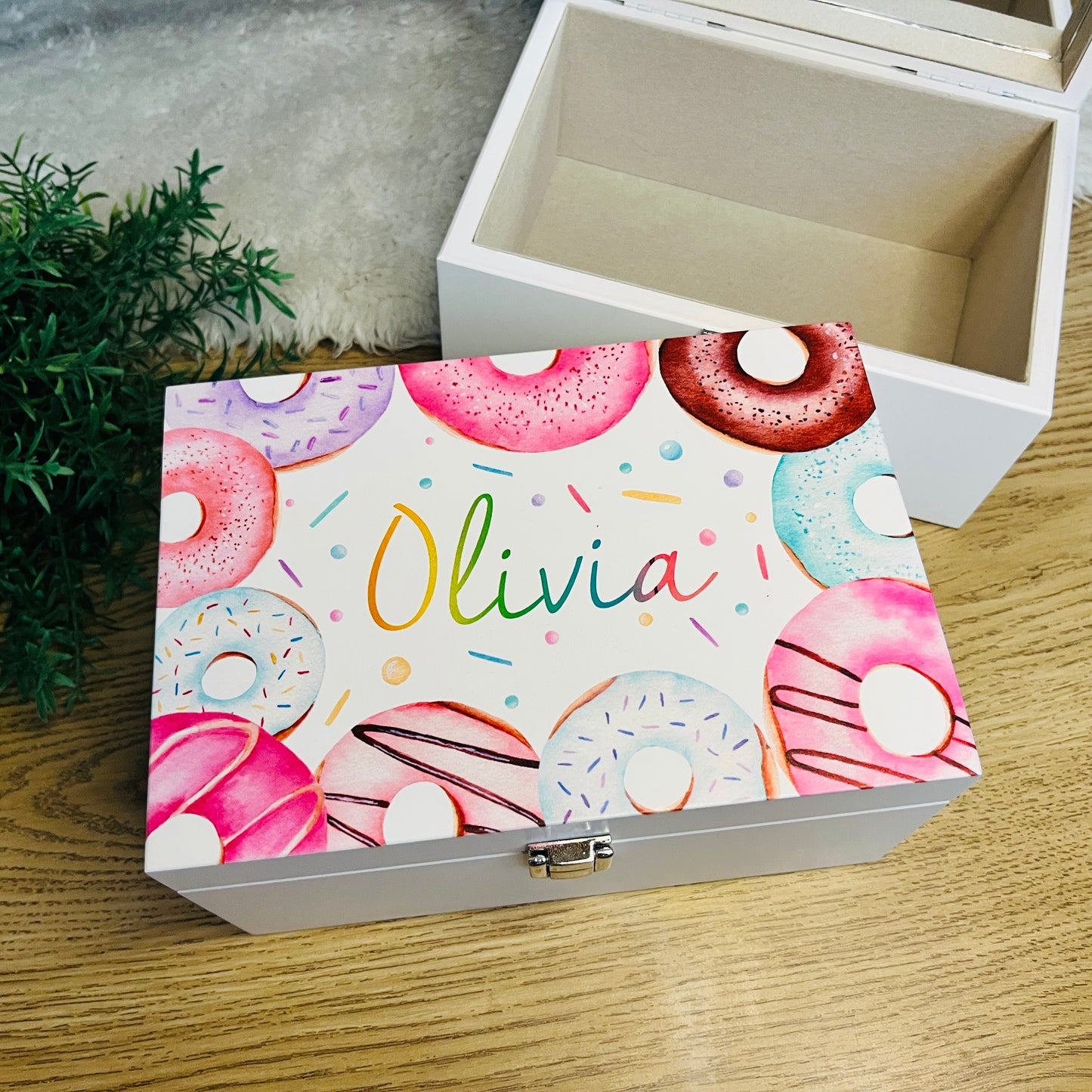Donut luxury white jewellery box with mirror