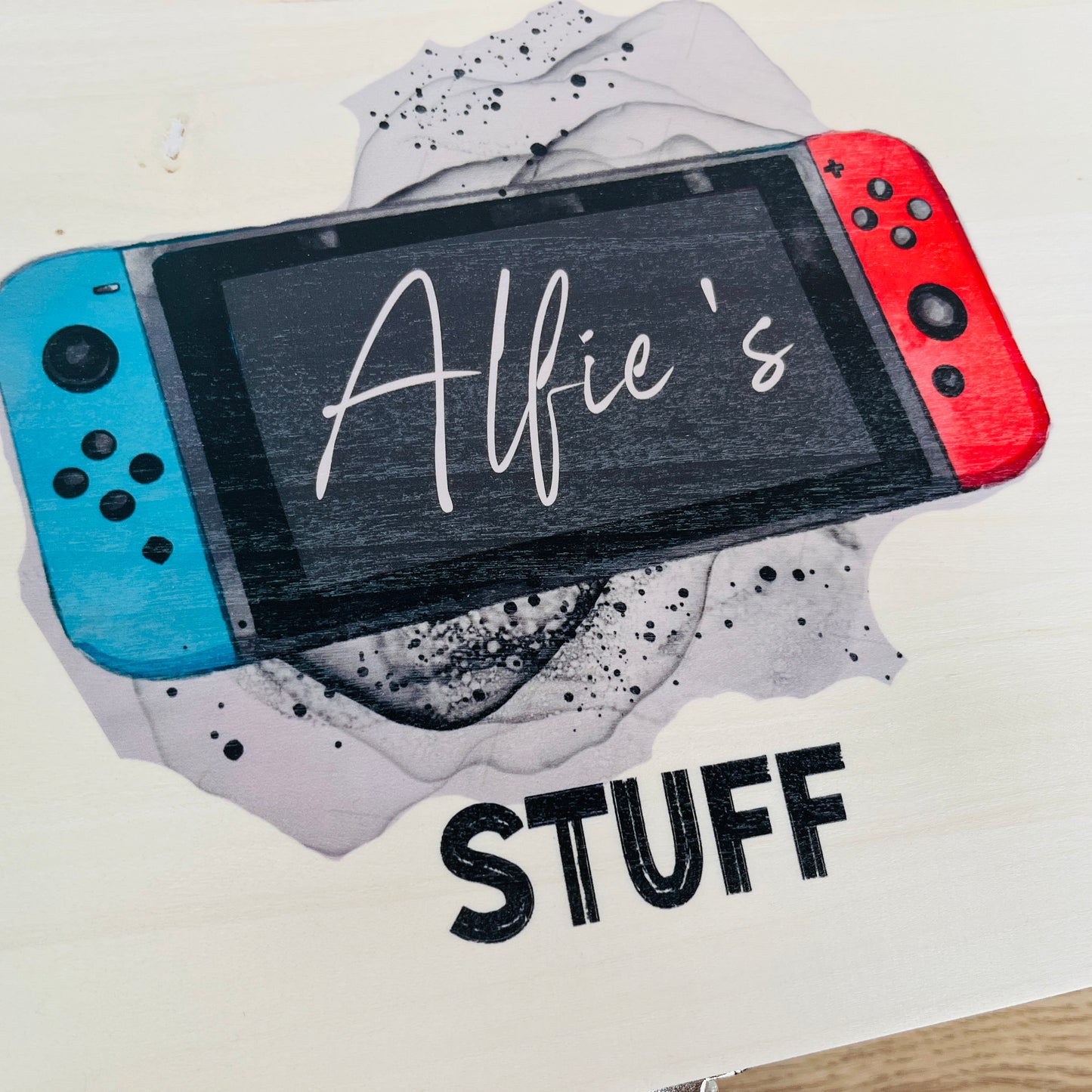 Gaming keepsake box