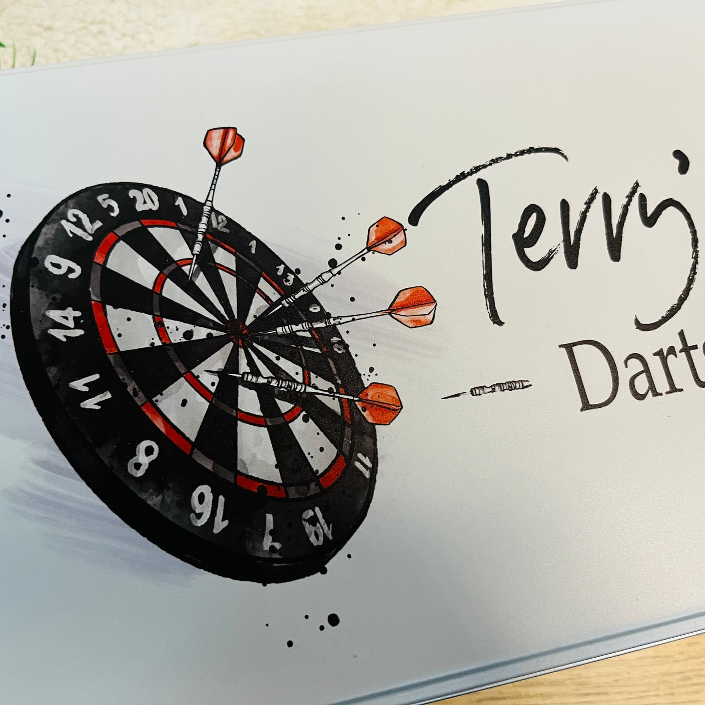 Darts tin