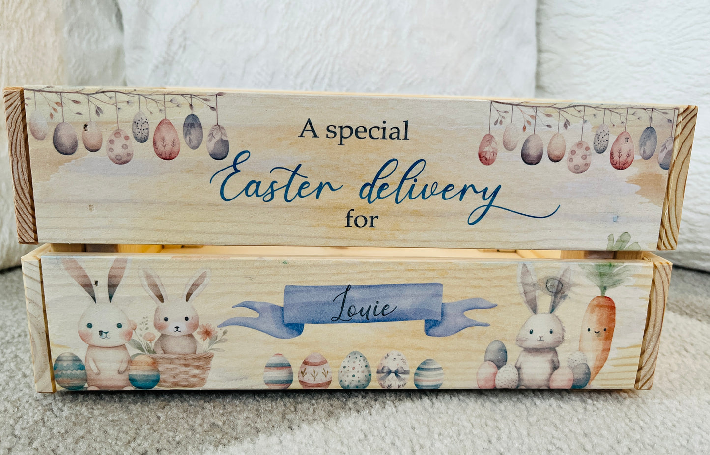 Cute rabbits Easter crate