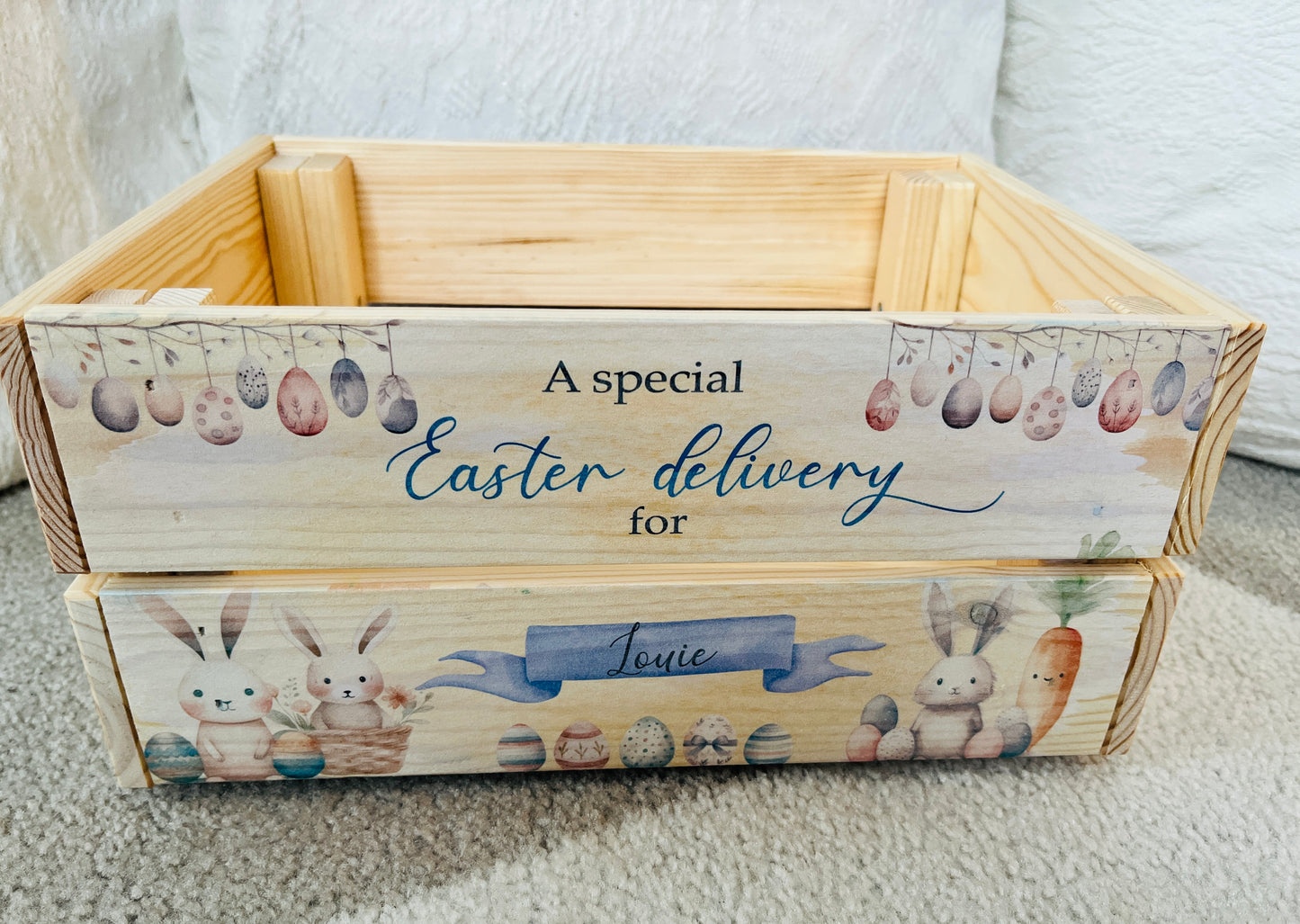 Cute rabbits Easter crate