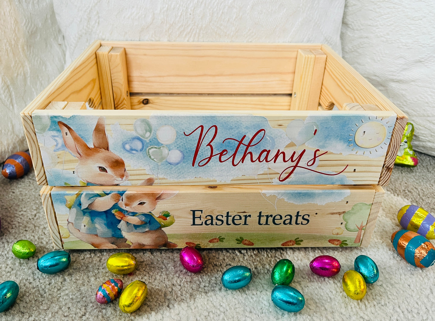 Rabbits family Easter crate