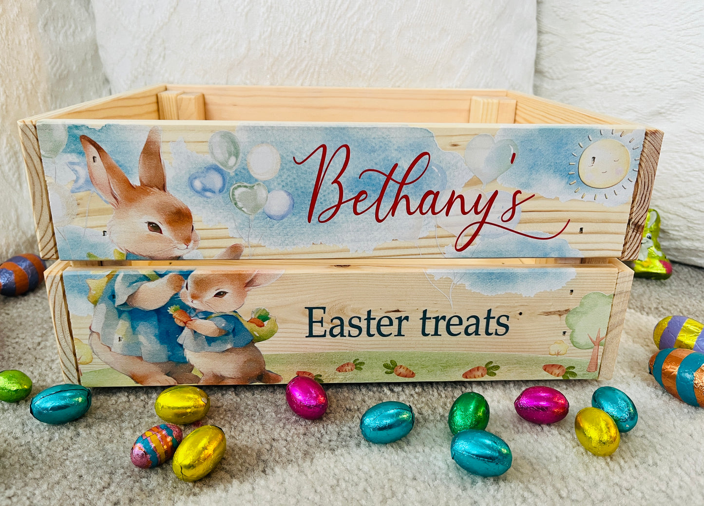 Rabbits family Easter crate