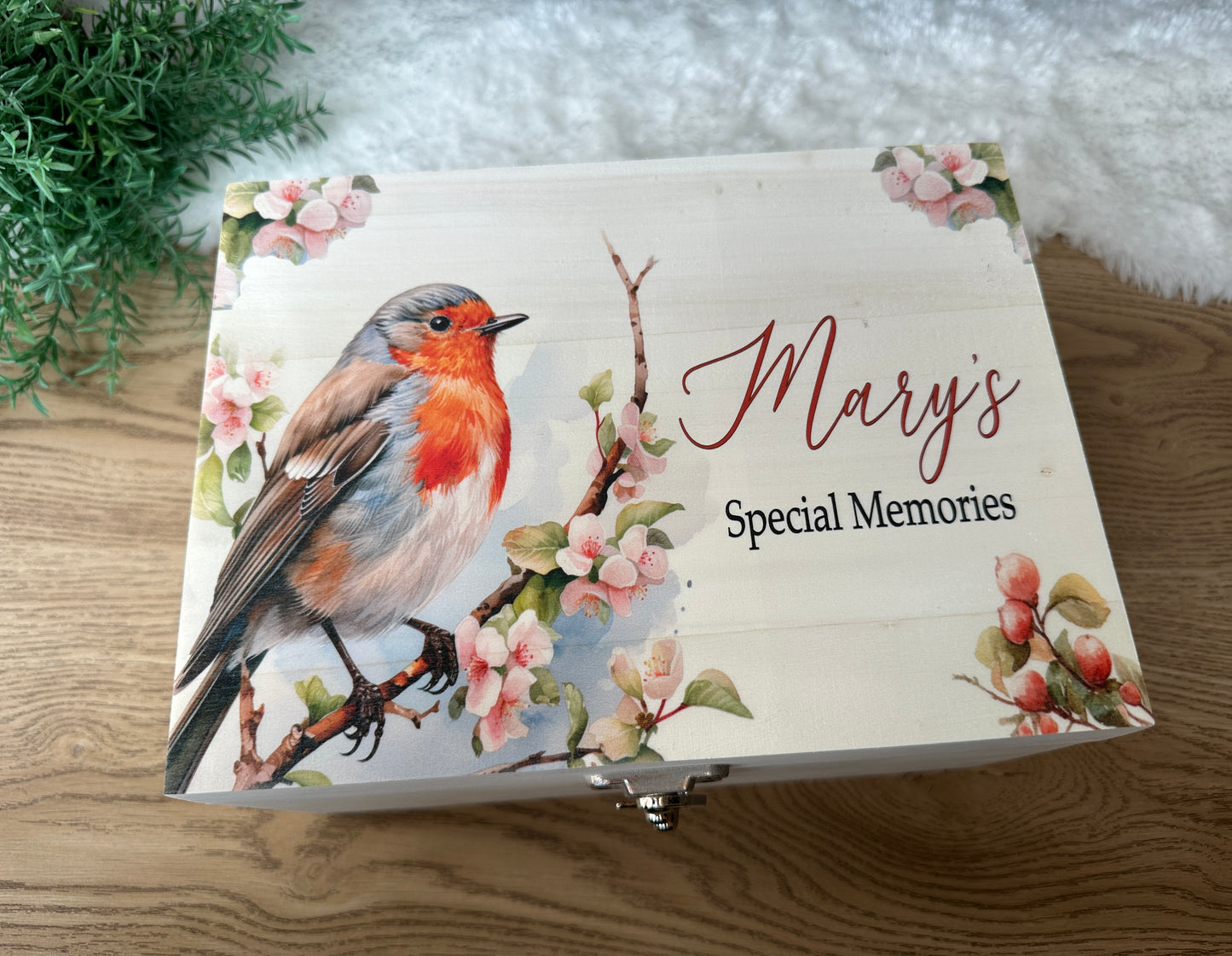 Red Robin keepsake box