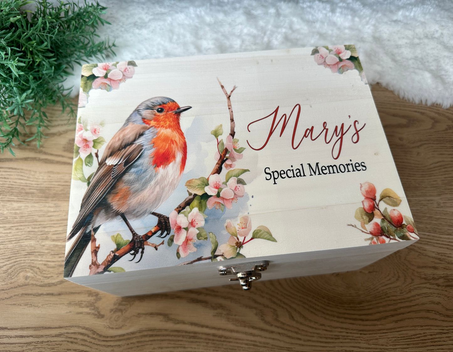 Red Robin keepsake box