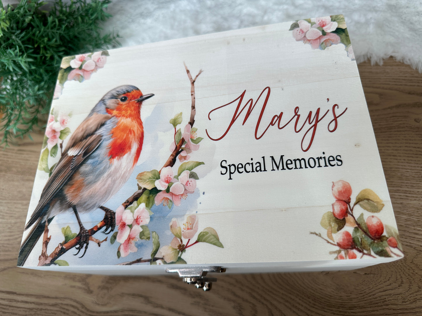 Red Robin keepsake box