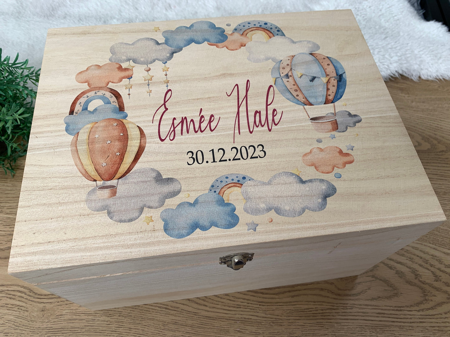 Hot air balloon wreaths keepsake box