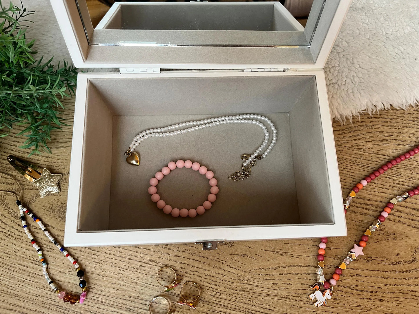 Rainbow luxury white jewellery box with mirror