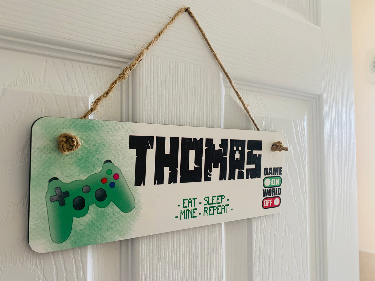 Gamers door sign