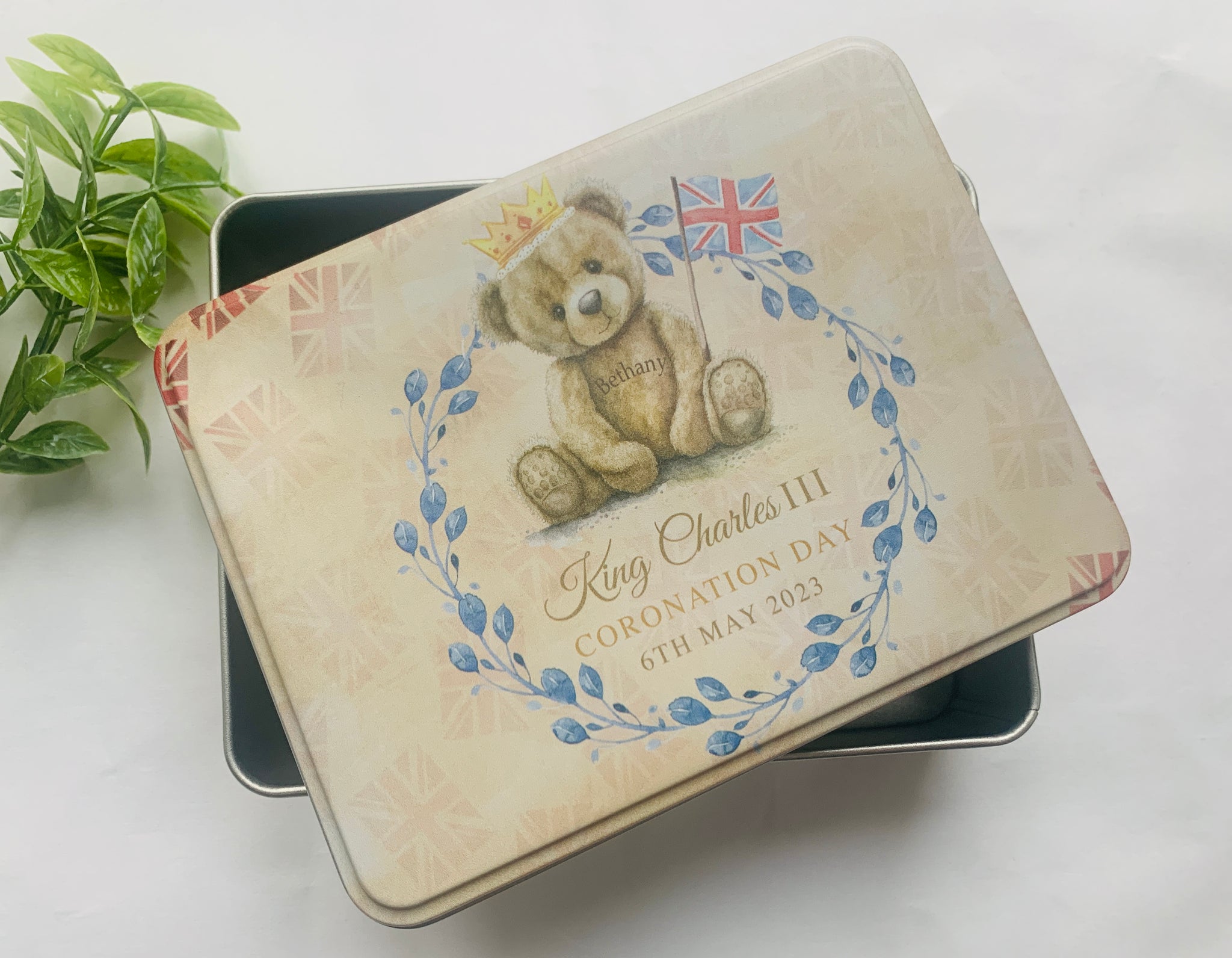 The best Coronation biscuit tins to buy as a keepsake for 2023