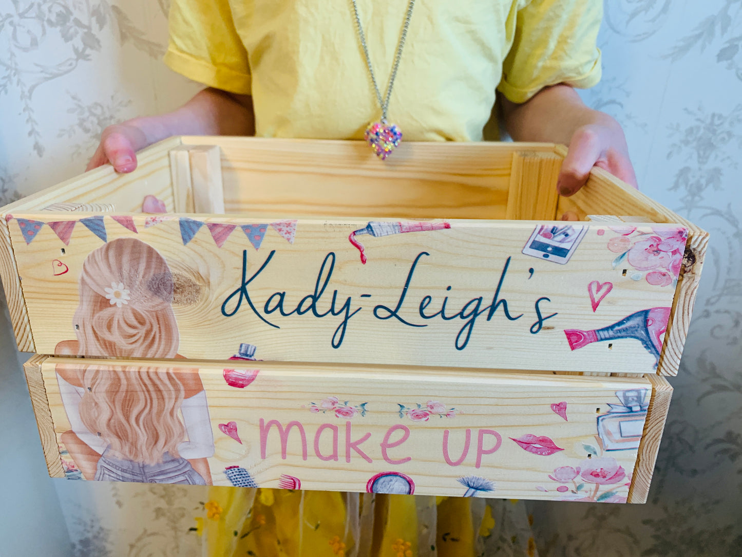 Make up personalised crate