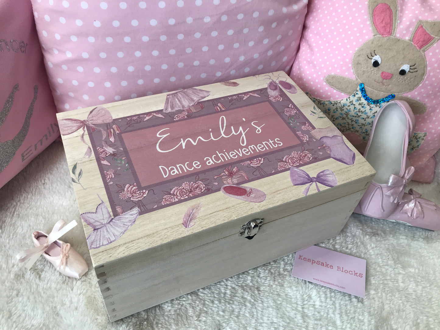 Dancing achievements memory box